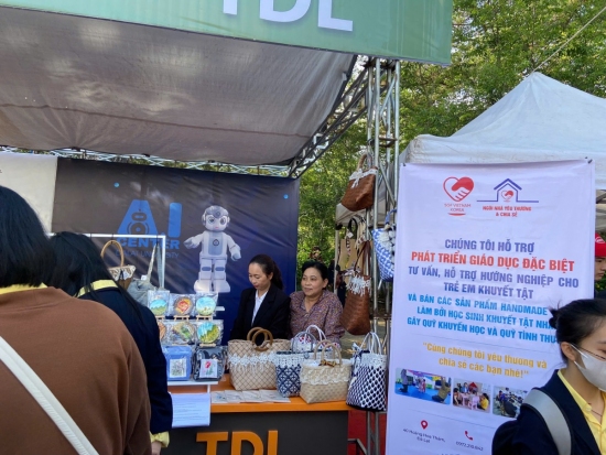 Ngôi nhà yêu thương và chia sẻ tại Ngày hội việc làm – DLU Job Fair 2025